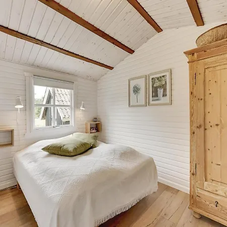 Four-bedroom Holiday In
