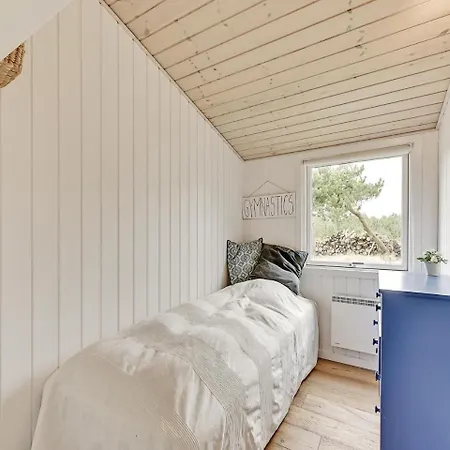 Four-bedroom Holiday In Feriehus Blåvand