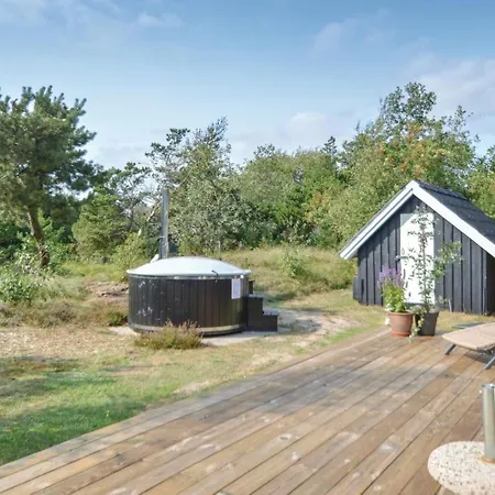 Four-bedroom Holiday In * Blavand
