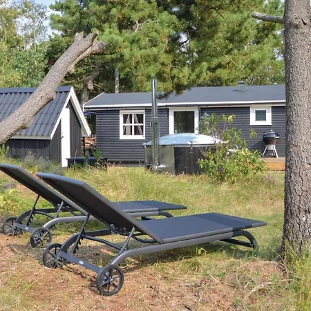 Feriehus Four-bedroom Holiday In *