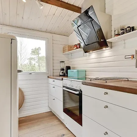 Four-bedroom Holiday In Feriehus Blåvand